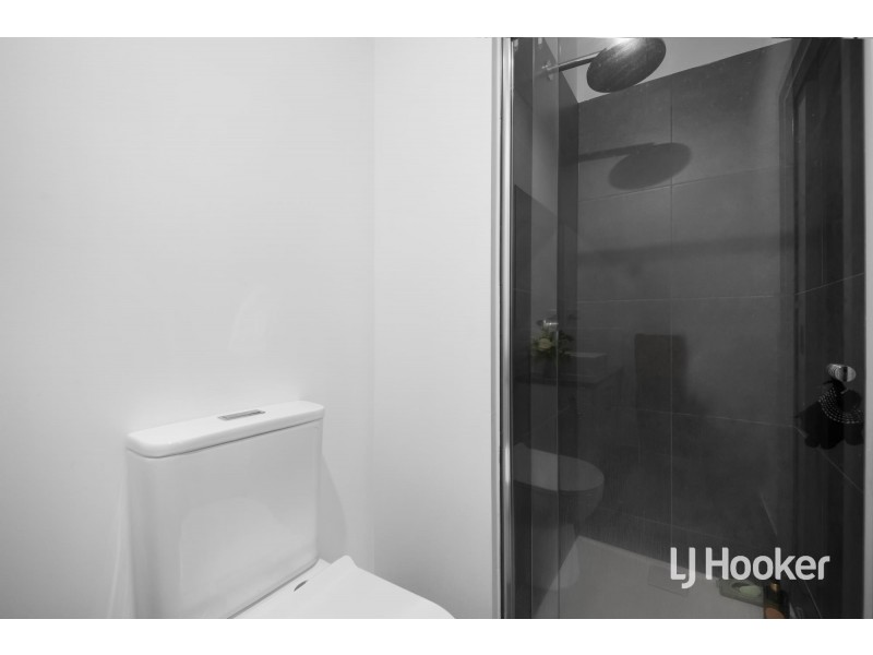 39 Mayall Crescent, Wyndham Vale VIC 3024