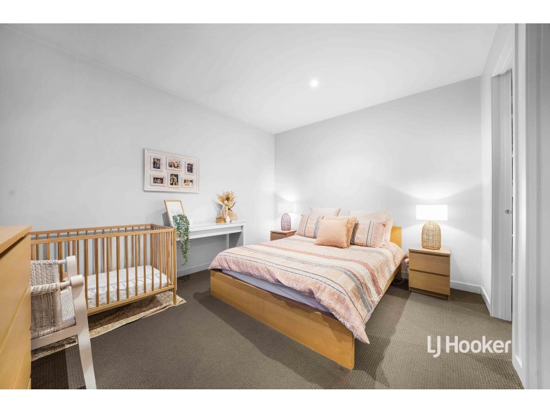 22 Maldive Grove, Point Cook VIC 3030