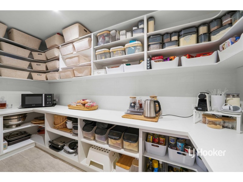 22 Maldive Grove, Point Cook VIC 3030