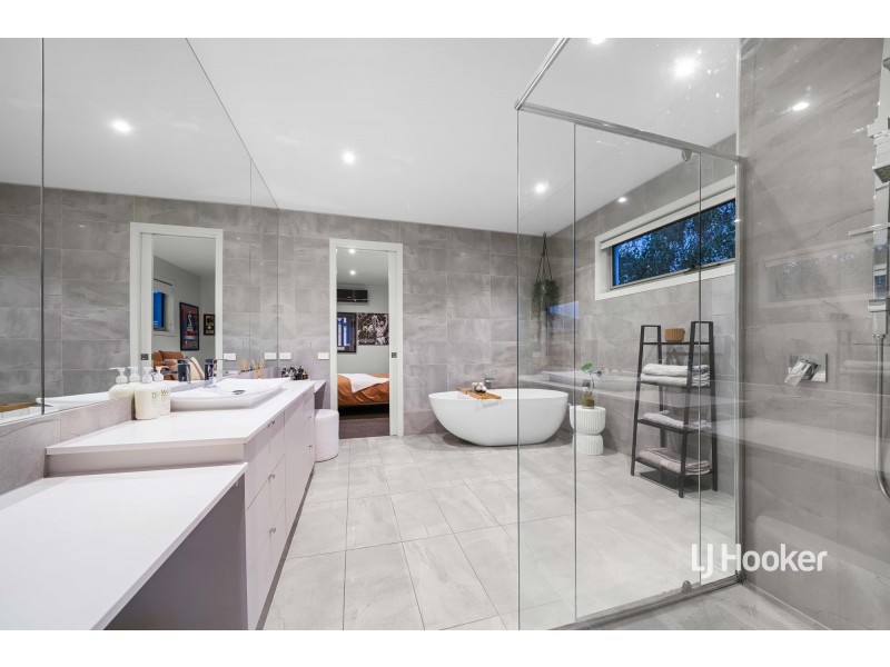 22 Maldive Grove, Point Cook VIC 3030