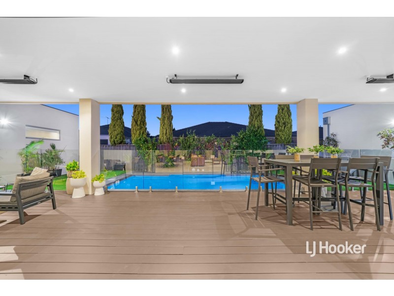 22 Maldive Grove, Point Cook VIC 3030