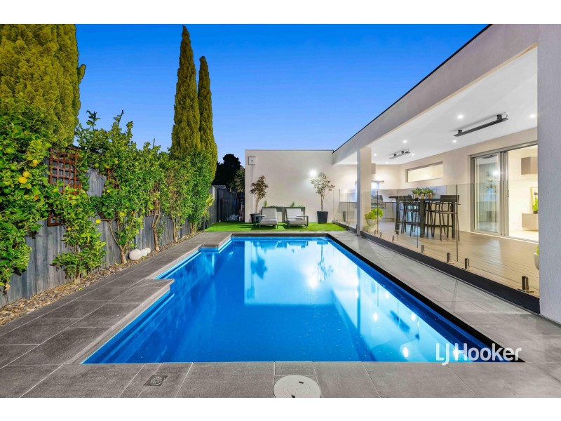 22 Maldive Grove, Point Cook VIC 3030