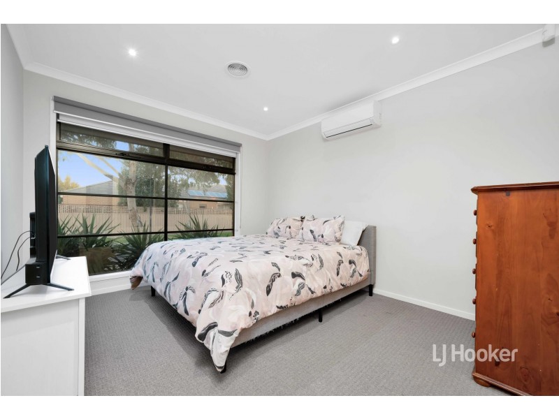 5 Holly Green Circuit, Truganina VIC 3029