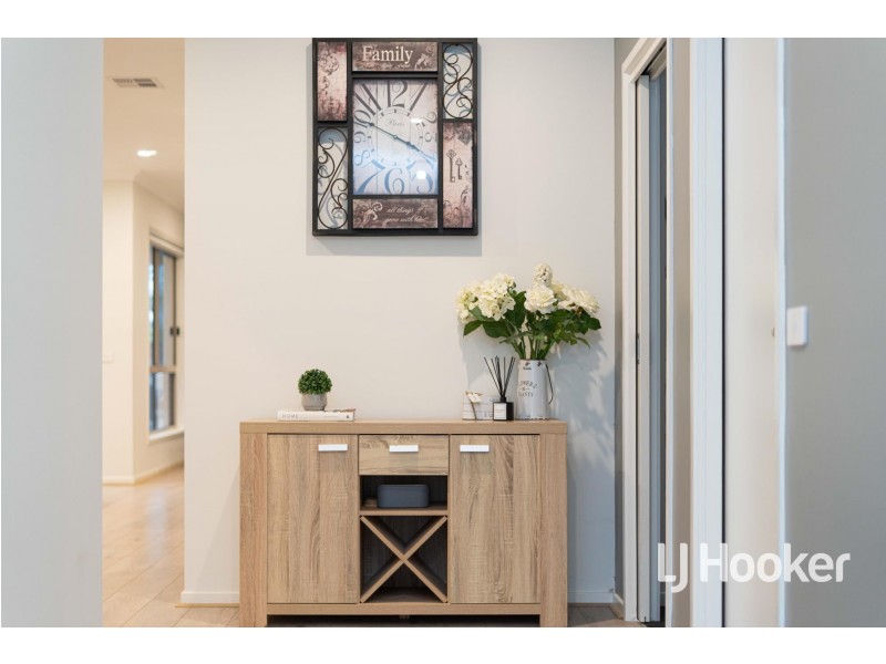 10 Firefly Road, Point Cook VIC 3030