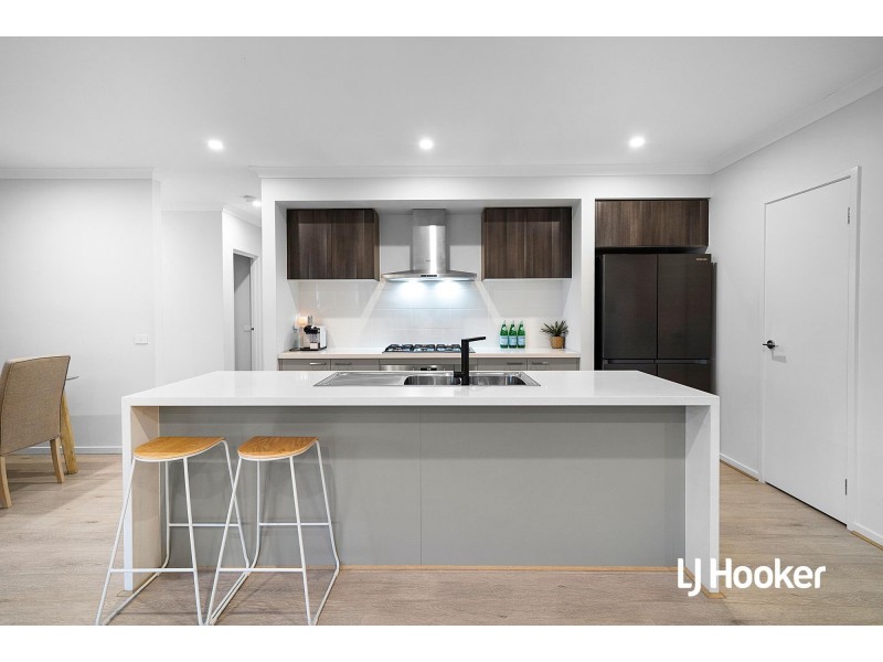 10 Firefly Road, Point Cook VIC 3030