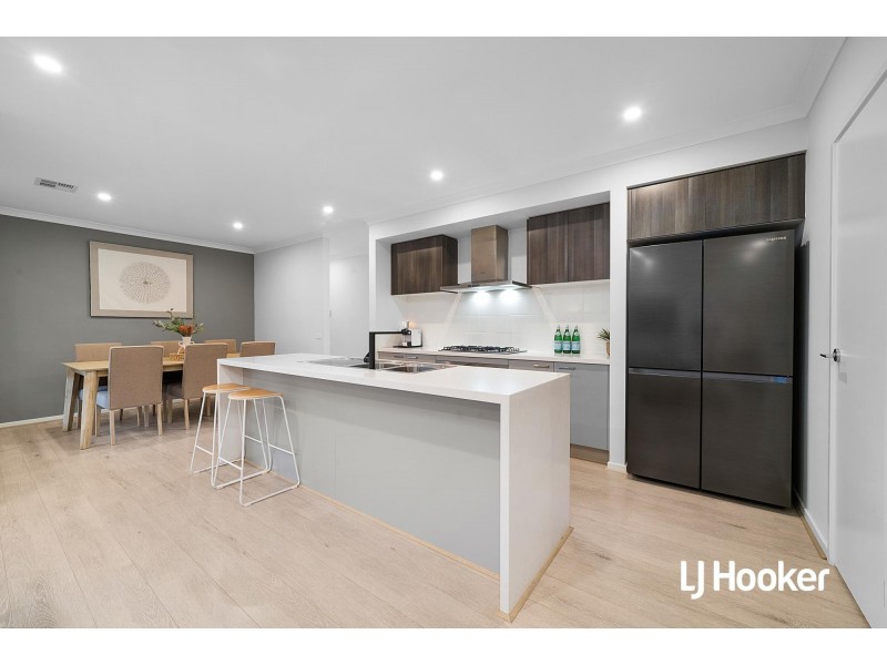 10 Firefly Road, Point Cook VIC 3030