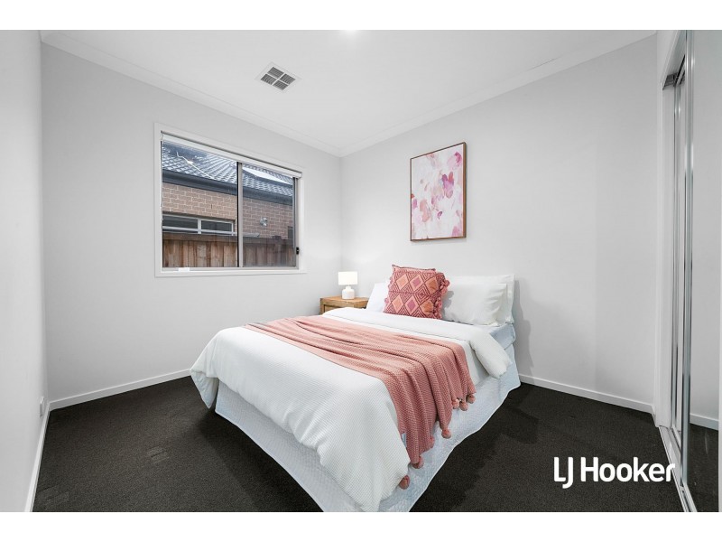 10 Firefly Road, Point Cook VIC 3030