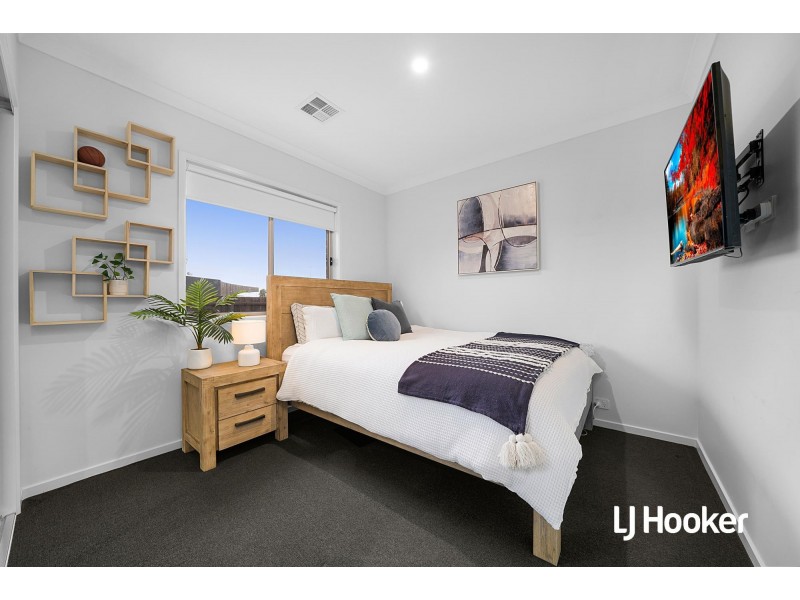 10 Firefly Road, Point Cook VIC 3030