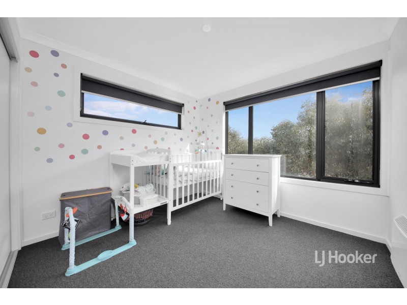 14/205 James Mirams Drive, Roxburgh Park VIC 3064