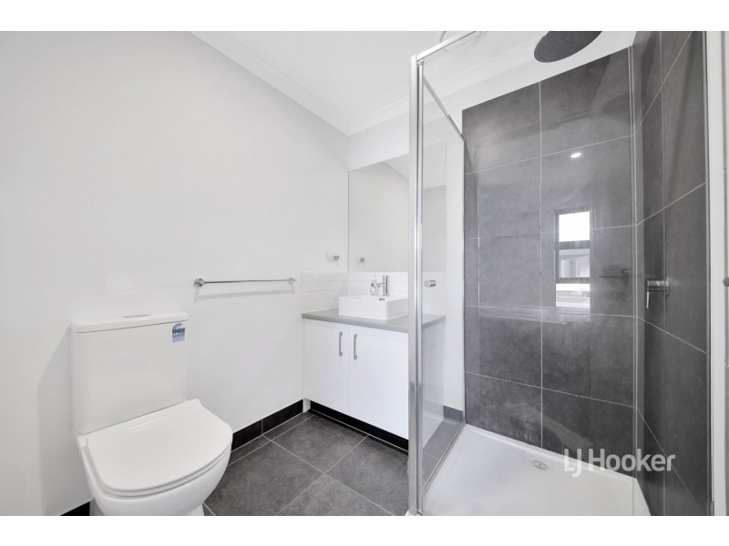 53B Racecourse Road, Pakenham VIC 3810