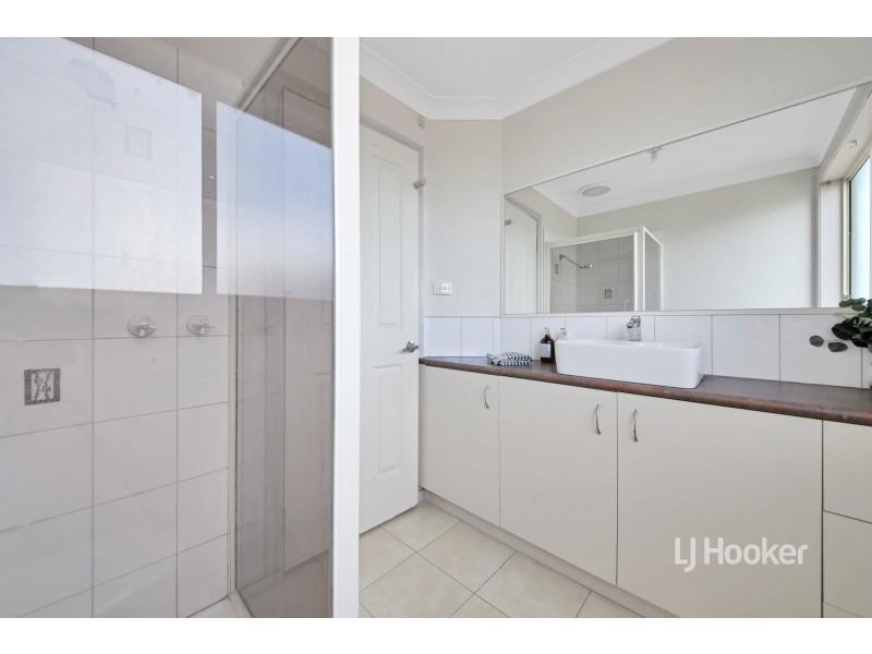 51 Hyde Park Terrace, Point Cook VIC 3030