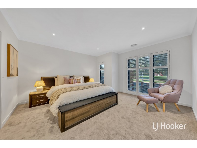 18 Brownlow Drive, Point Cook VIC 3030