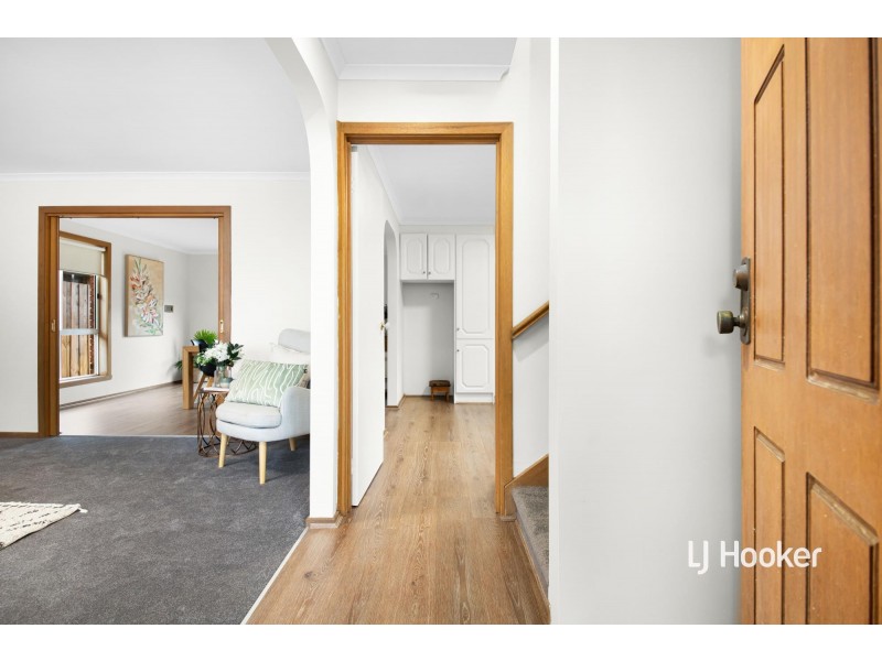 16 Devenport Court, Altona Meadows VIC 3028