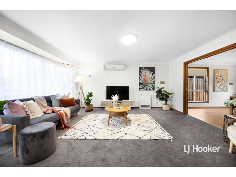 16 Devenport Court, Altona Meadows VIC 3028