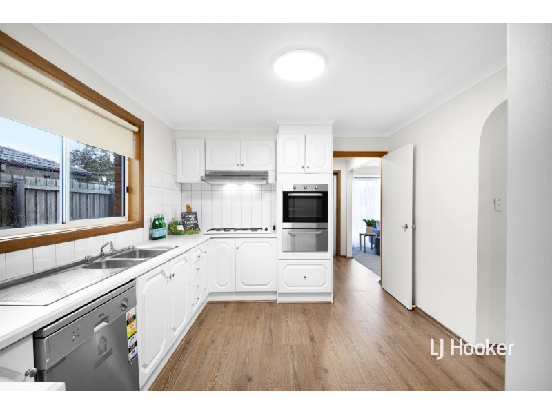 16 Devenport Court, Altona Meadows VIC 3028