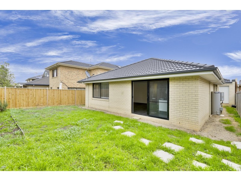 152 Sanctuary Lakes South Boulevard, Sanctuary Lakes VIC 3030