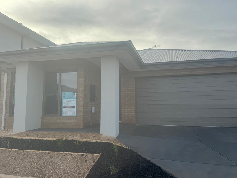 22 Arenal Drive, Truganina VIC 3029