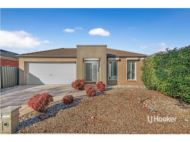 35 Barwick Gardens, Point Cook VIC 3030