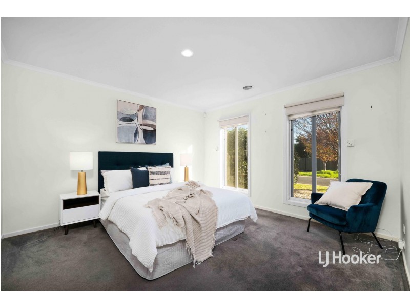 35 Barwick Gardens, Point Cook VIC 3030