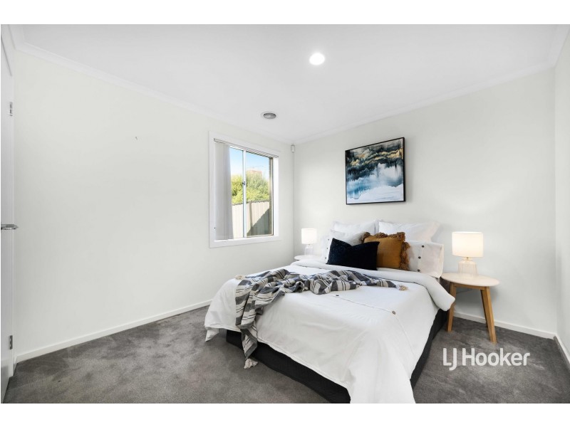 35 Barwick Gardens, Point Cook VIC 3030