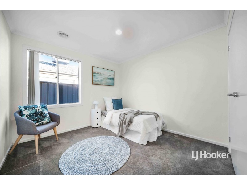 35 Barwick Gardens, Point Cook VIC 3030