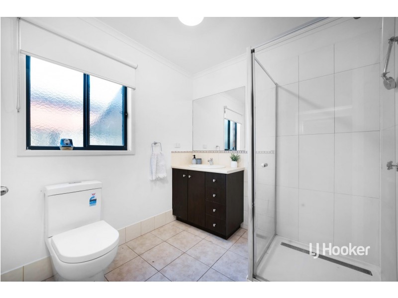 9 Lindsay Gardens, Point Cook VIC 3030