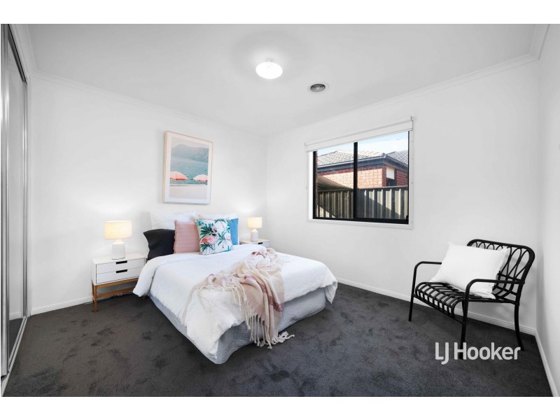 9 Lindsay Gardens, Point Cook VIC 3030