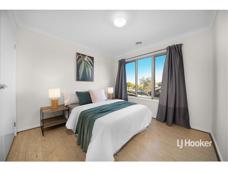 1/4 Shirley Court, Point Cook VIC 3030
