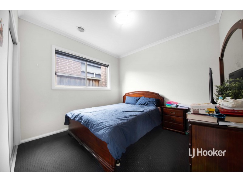 10/37-39 Valencia Circuit, Cranbourne VIC 3977