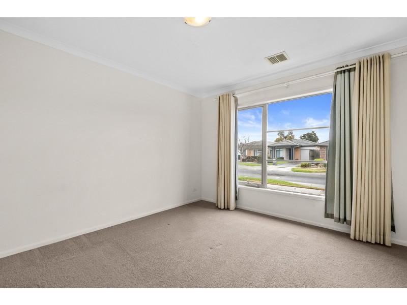 13 Corboy Close, Point Cook VIC 3030