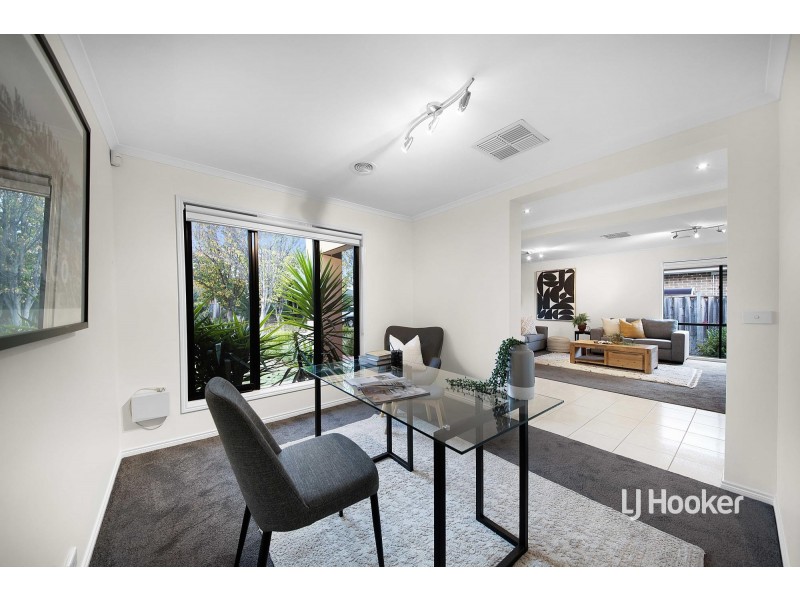7 Springbrook Place, Sanctuary Lakes VIC 3030