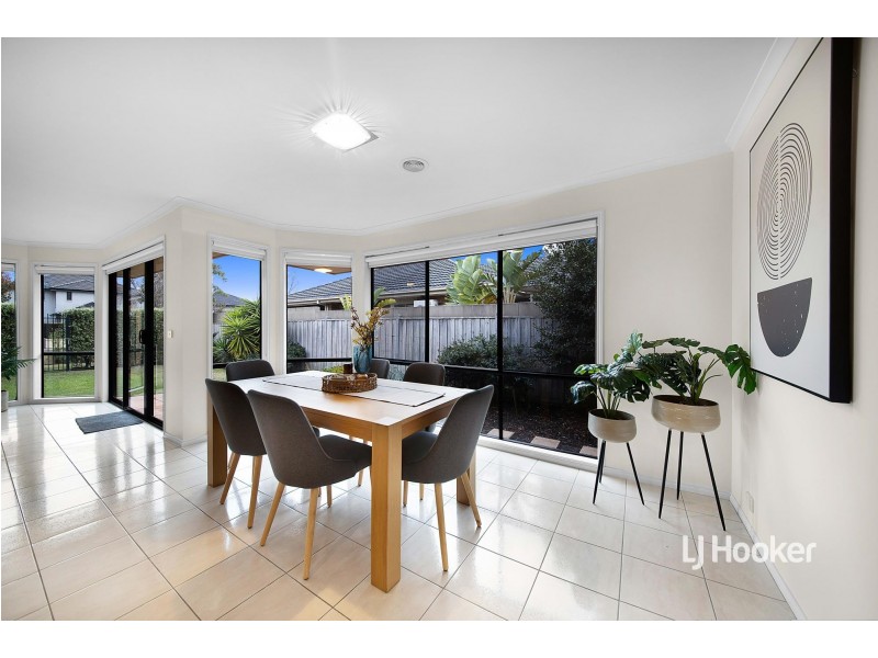 7 Springbrook Place, Sanctuary Lakes VIC 3030
