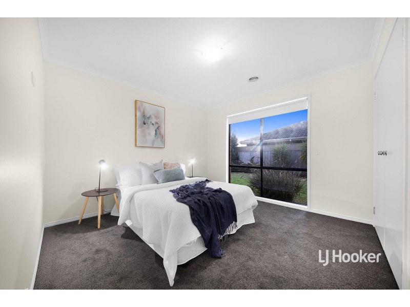 7 Springbrook Place, Sanctuary Lakes VIC 3030