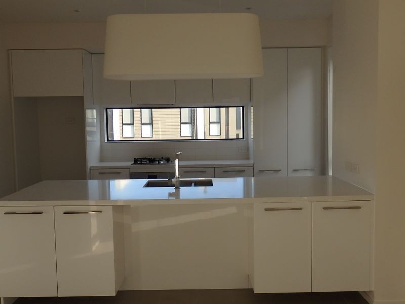 42 Central Park Walk, Cheltenham VIC 3192