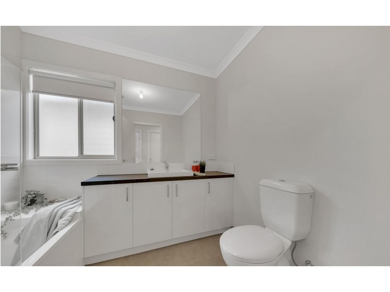 1/1 Allen Street, Laverton VIC 3028