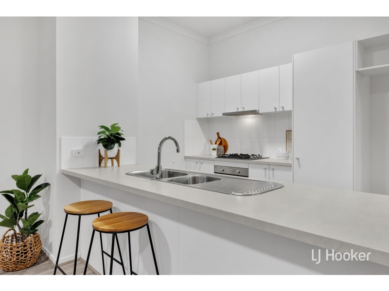 1/37 Tom Roberts Parade, Point Cook VIC 3030