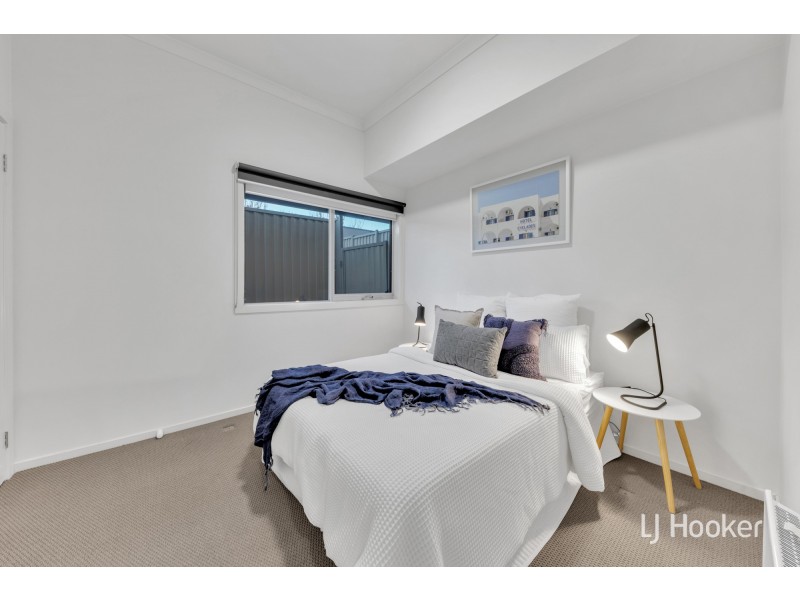 1/37 Tom Roberts Parade, Point Cook VIC 3030