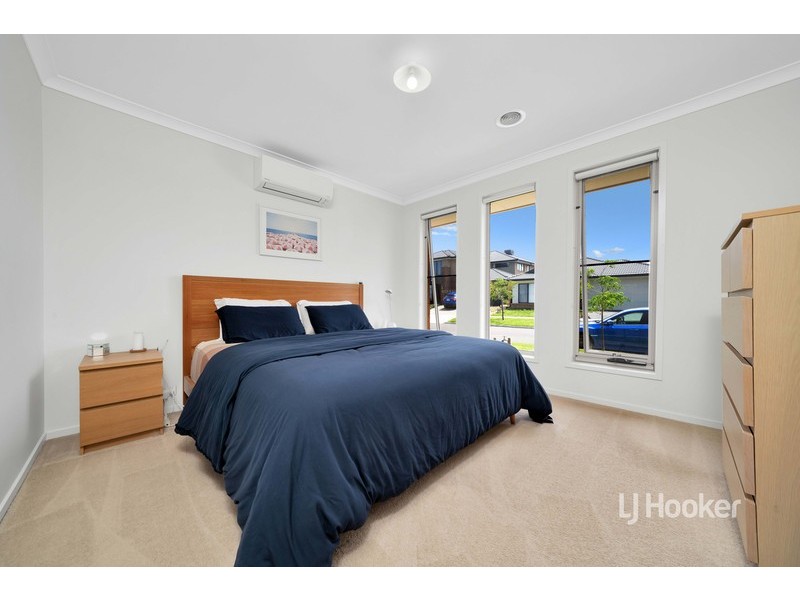 11 Festivity Street, Tarneit VIC 3029