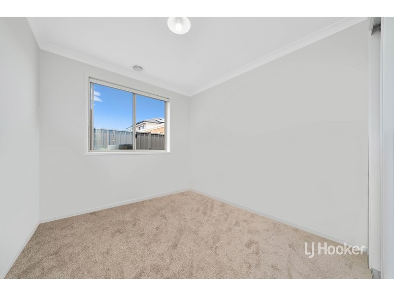 11 Festivity Street, Tarneit VIC 3029