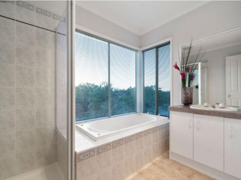 7 Hydefield Drive, Wyndham Vale VIC 3024