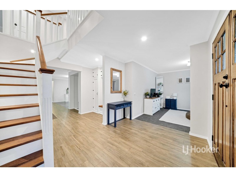 25 Machair Drive, Point Cook VIC 3030