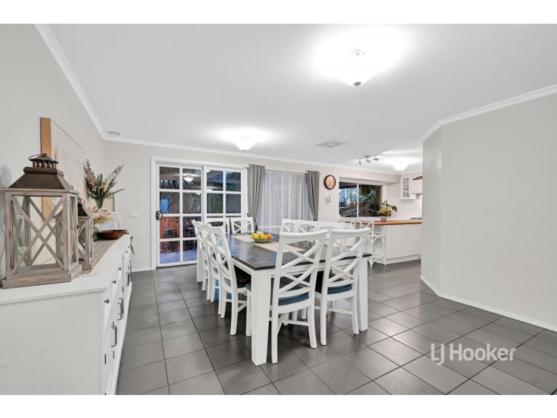 25 Machair Drive, Point Cook VIC 3030