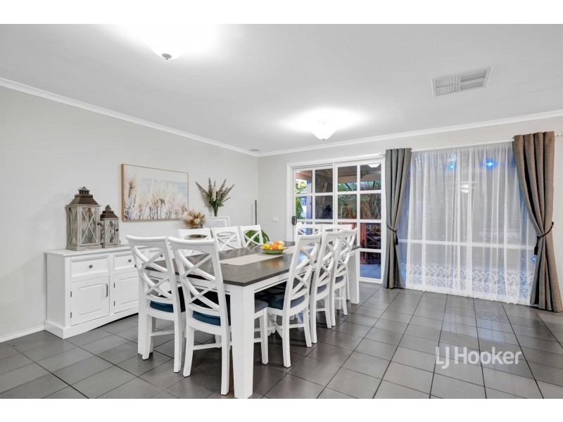 25 Machair Drive, Point Cook VIC 3030