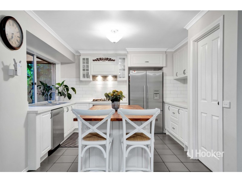 25 Machair Drive, Point Cook VIC 3030