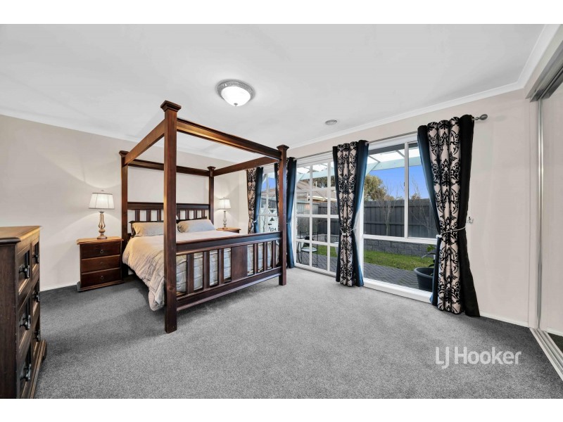 25 Machair Drive, Point Cook VIC 3030