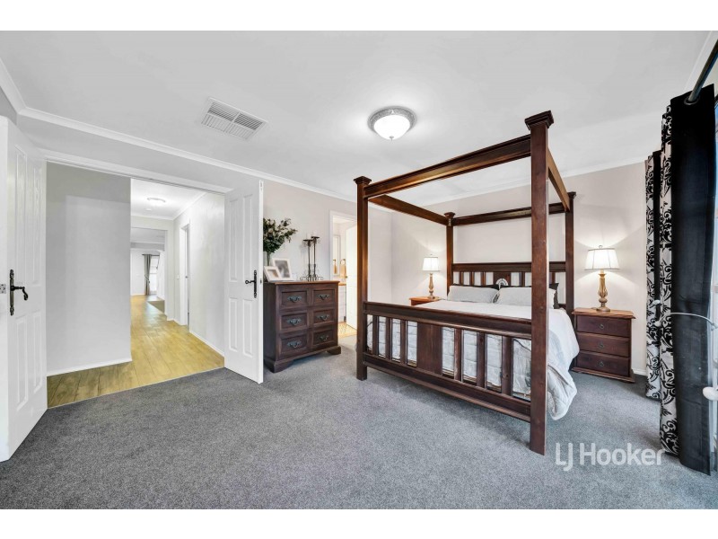 25 Machair Drive, Point Cook VIC 3030