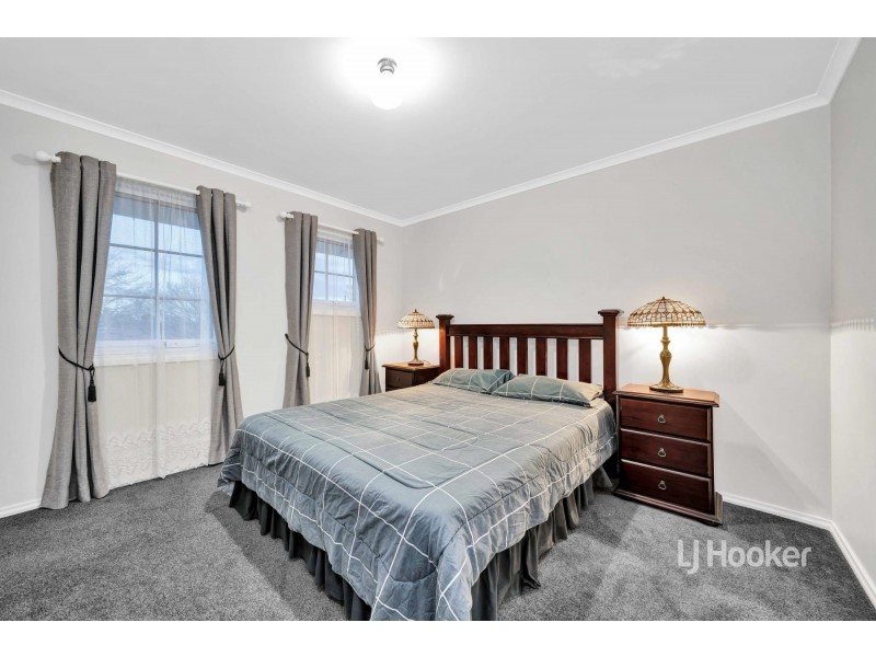 25 Machair Drive, Point Cook VIC 3030