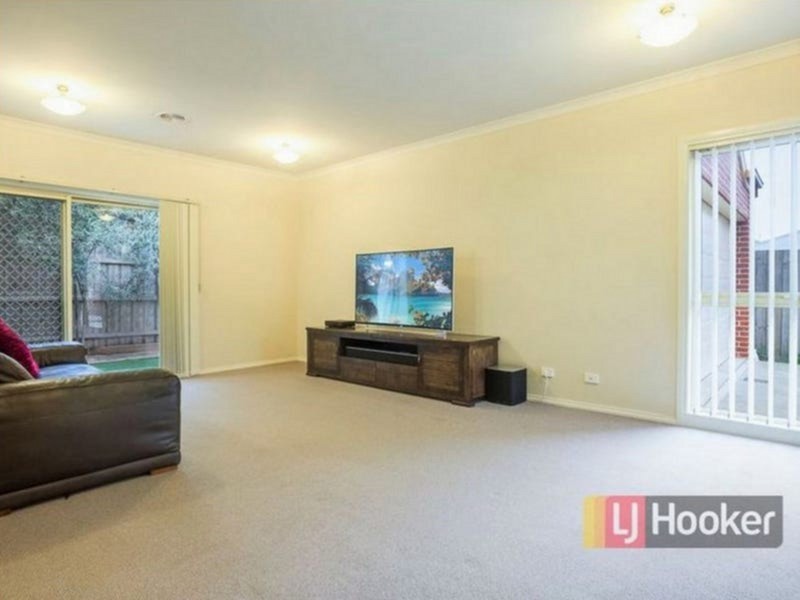 2/22 Yankos Drive, Werribee VIC 3030