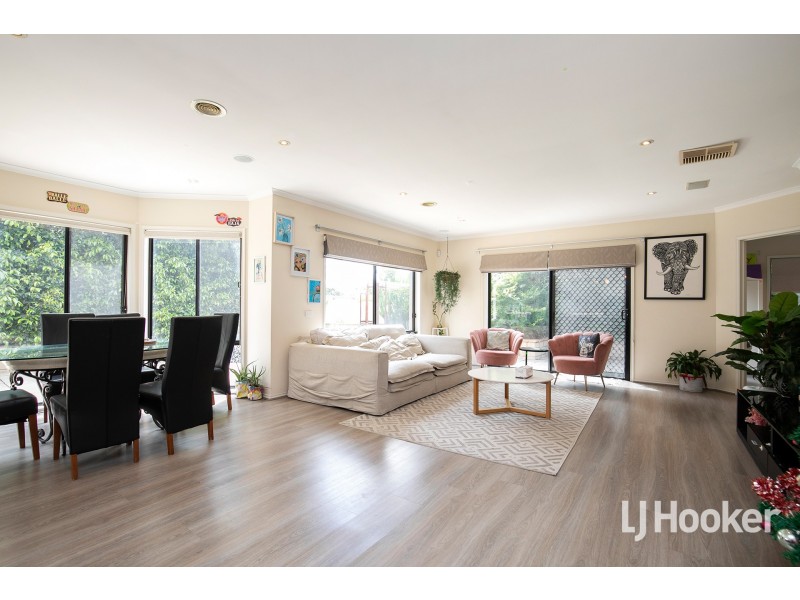 40 Willowgreen Way, Point Cook VIC 3030