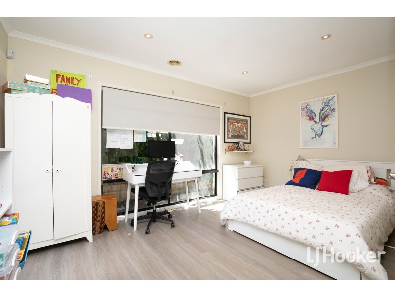 40 Willowgreen Way, Point Cook VIC 3030